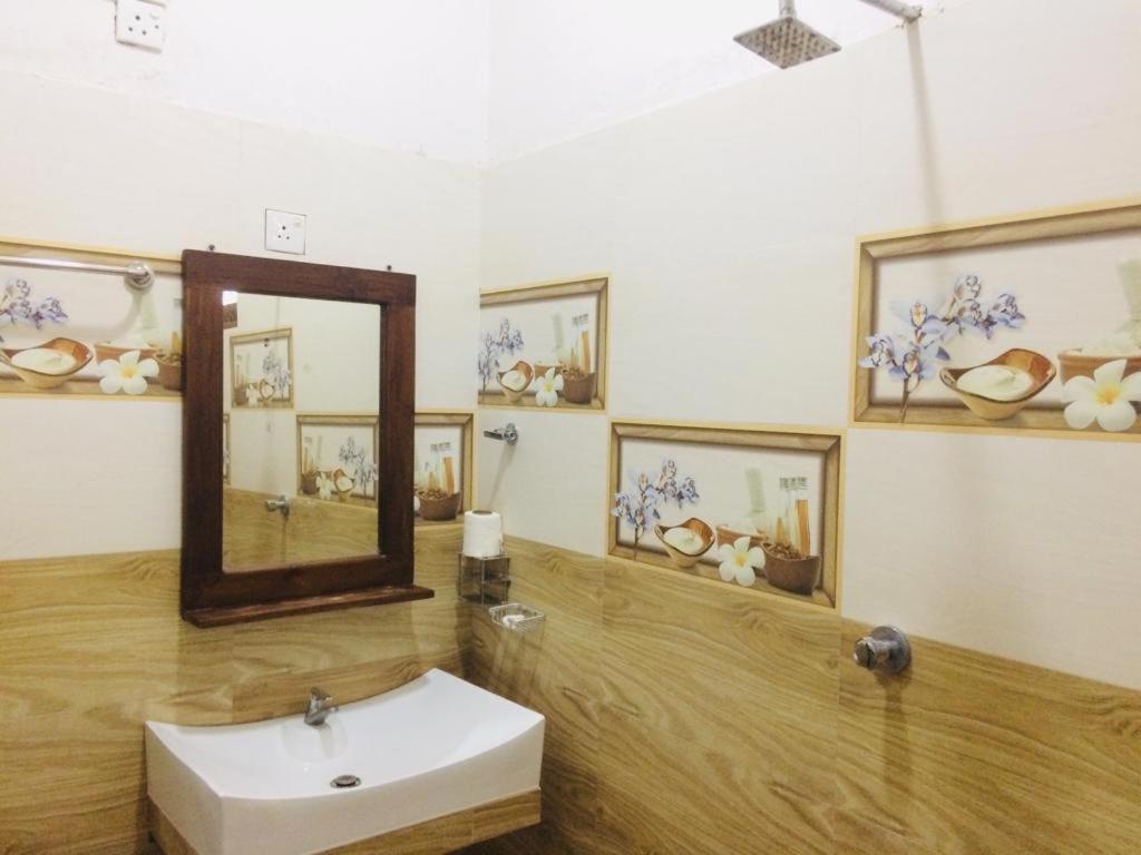 Ambel Homestay Anuradhapura Εξωτερικό φωτογραφία